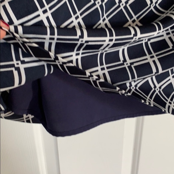 Banana Republic “Poet-Sleeved” Shift Dress - Picture 5 of 6